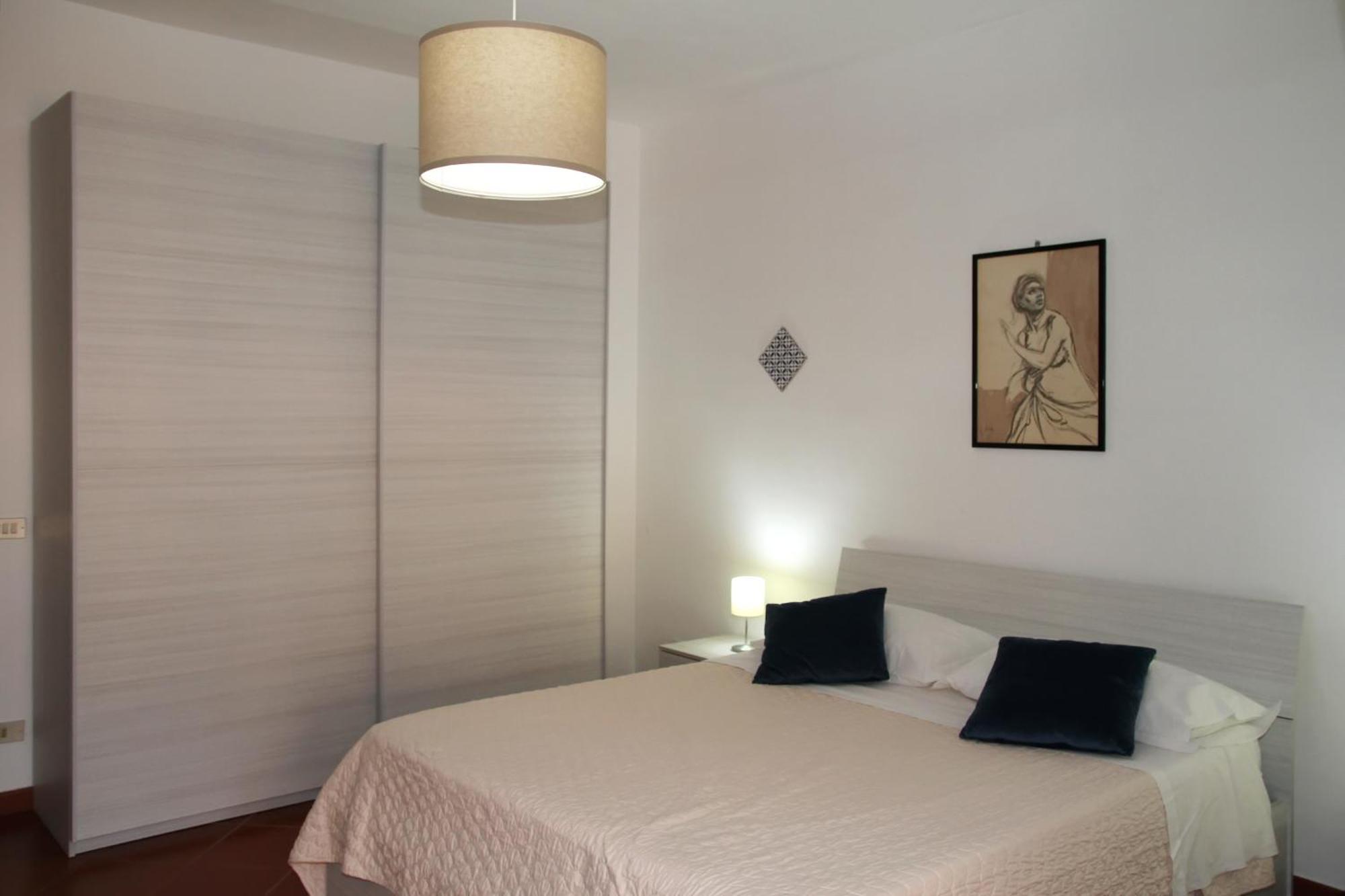 Attico Vista Mare Con Terrazza E Spa Riscaldata Санто Стефано ди Камастра Екстериор снимка